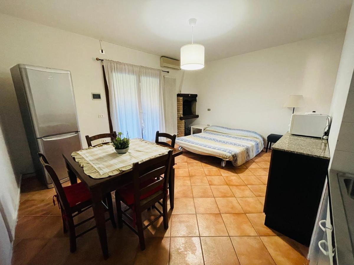 Borgo Del Nibbio Lägenhet Porto Levante Exteriör bild
